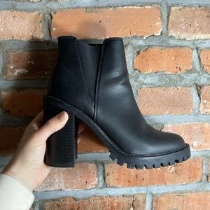 ASOS Design Edison Chunky Chelsea Boots Size 7
